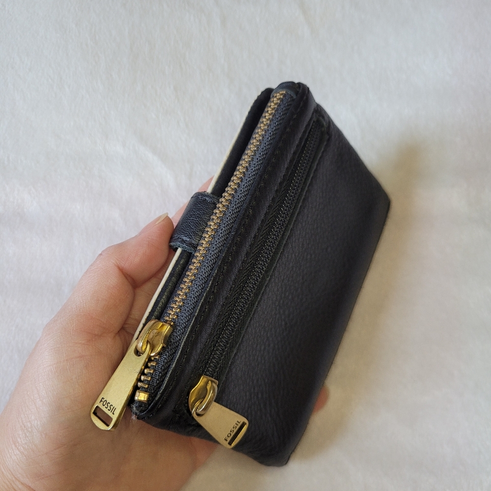 Wallet - Picture 3 of 5
